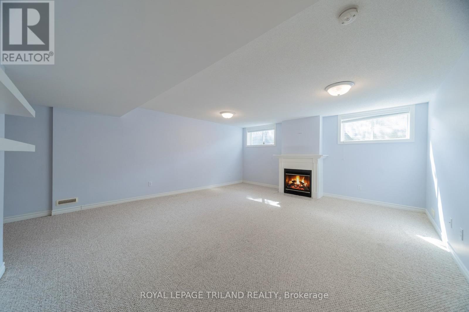 58 - 572 Thistlewood Drive, London North, Ontario  N5X 4N7 - Photo 37 - X12951566