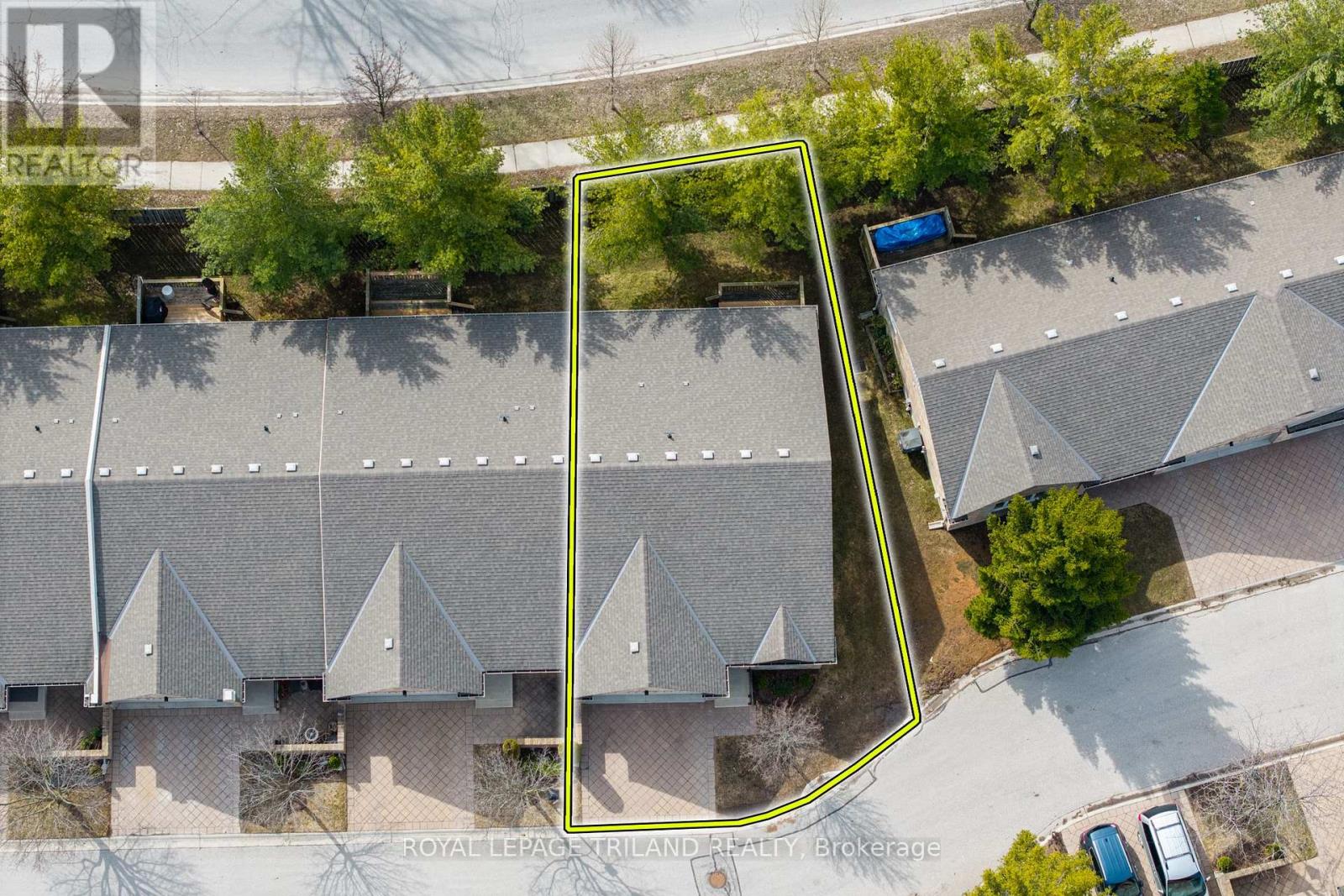 58 - 572 Thistlewood Drive, London North, Ontario  N5X 4N7 - Photo 46 - X12951566