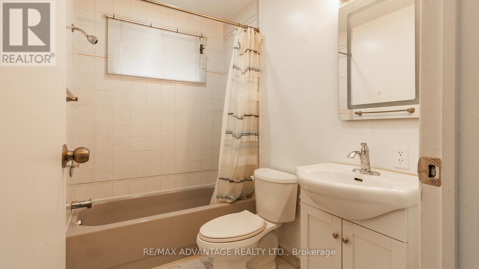 190 Fairview Avenue, St. Thomas, Ontario  N5R 5K4 - Photo 13 - X12951612