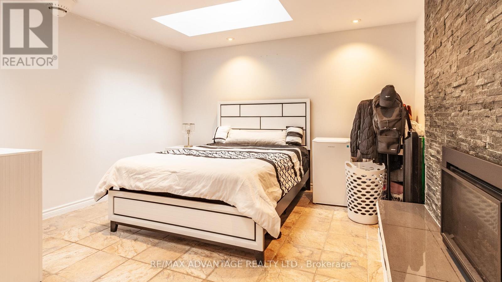 190 Fairview Avenue, St. Thomas, Ontario  N5R 5K4 - Photo 18 - X12951612