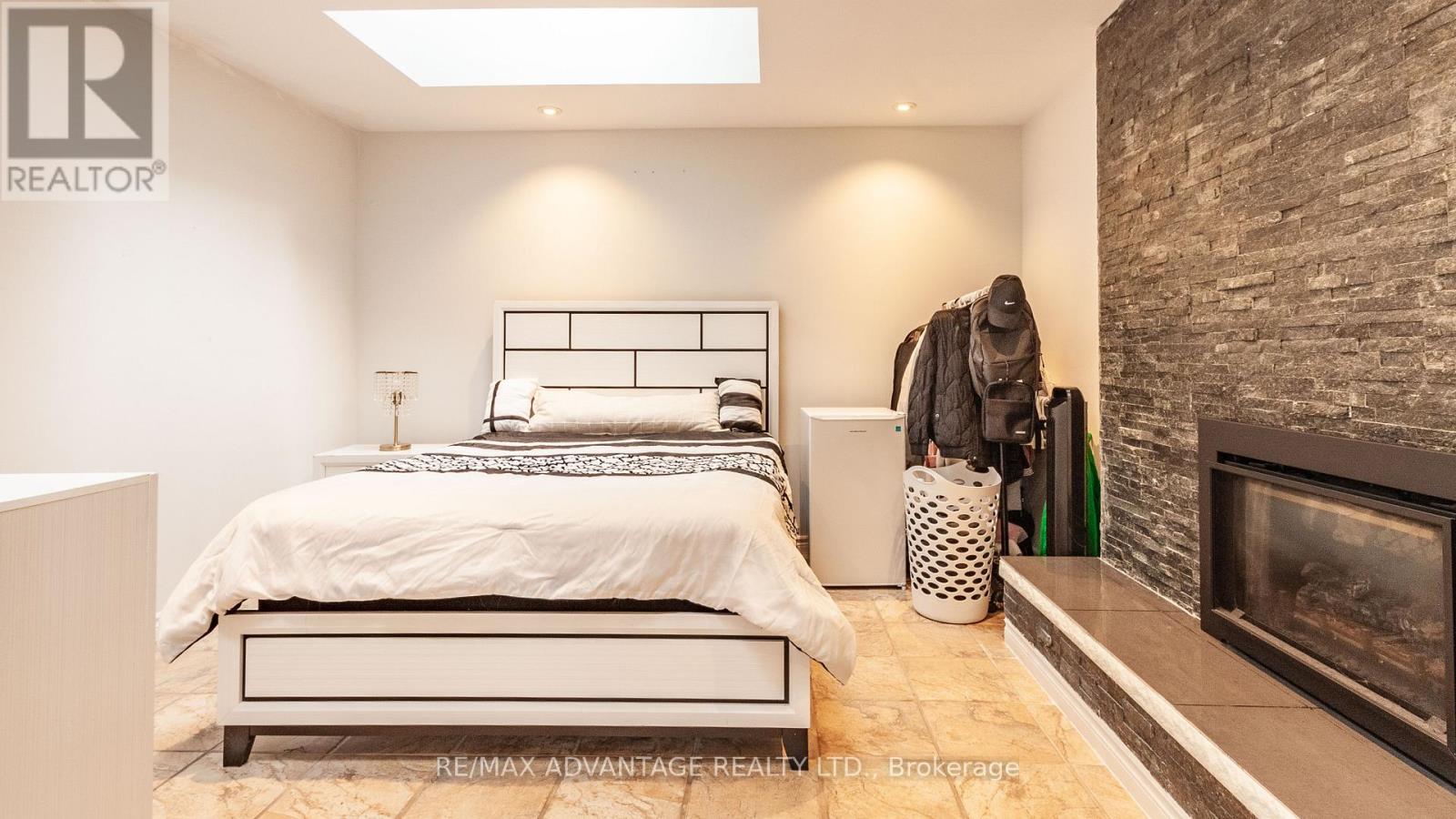 190 Fairview Avenue, St. Thomas, Ontario  N5R 5K4 - Photo 19 - X12951612