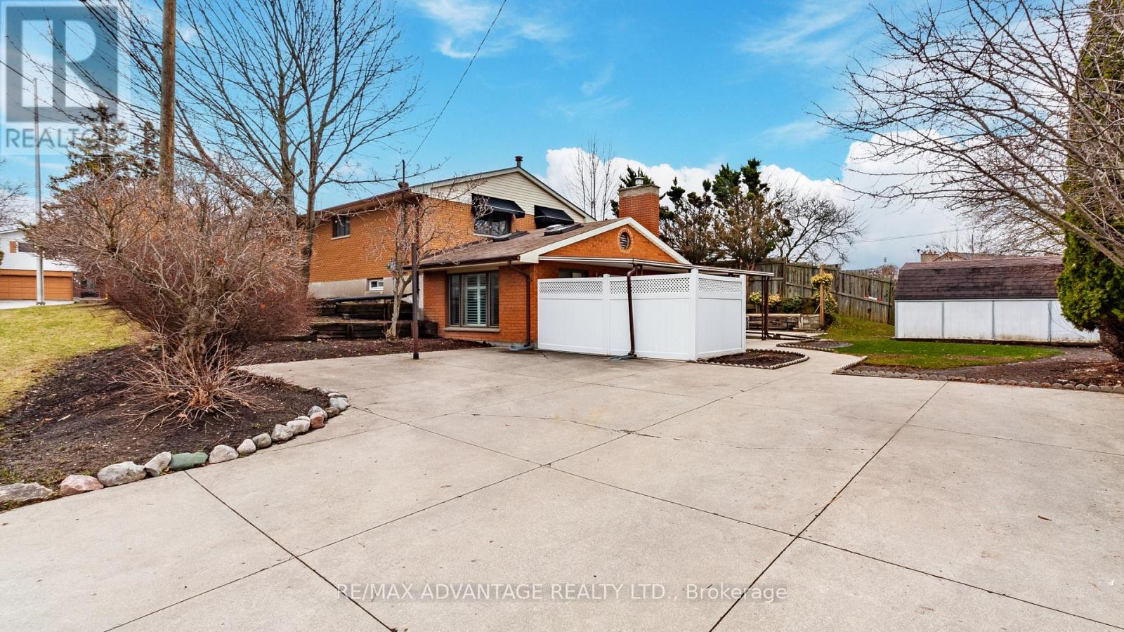 190 Fairview Avenue, St. Thomas, Ontario  N5R 5K4 - Photo 3 - X12951612