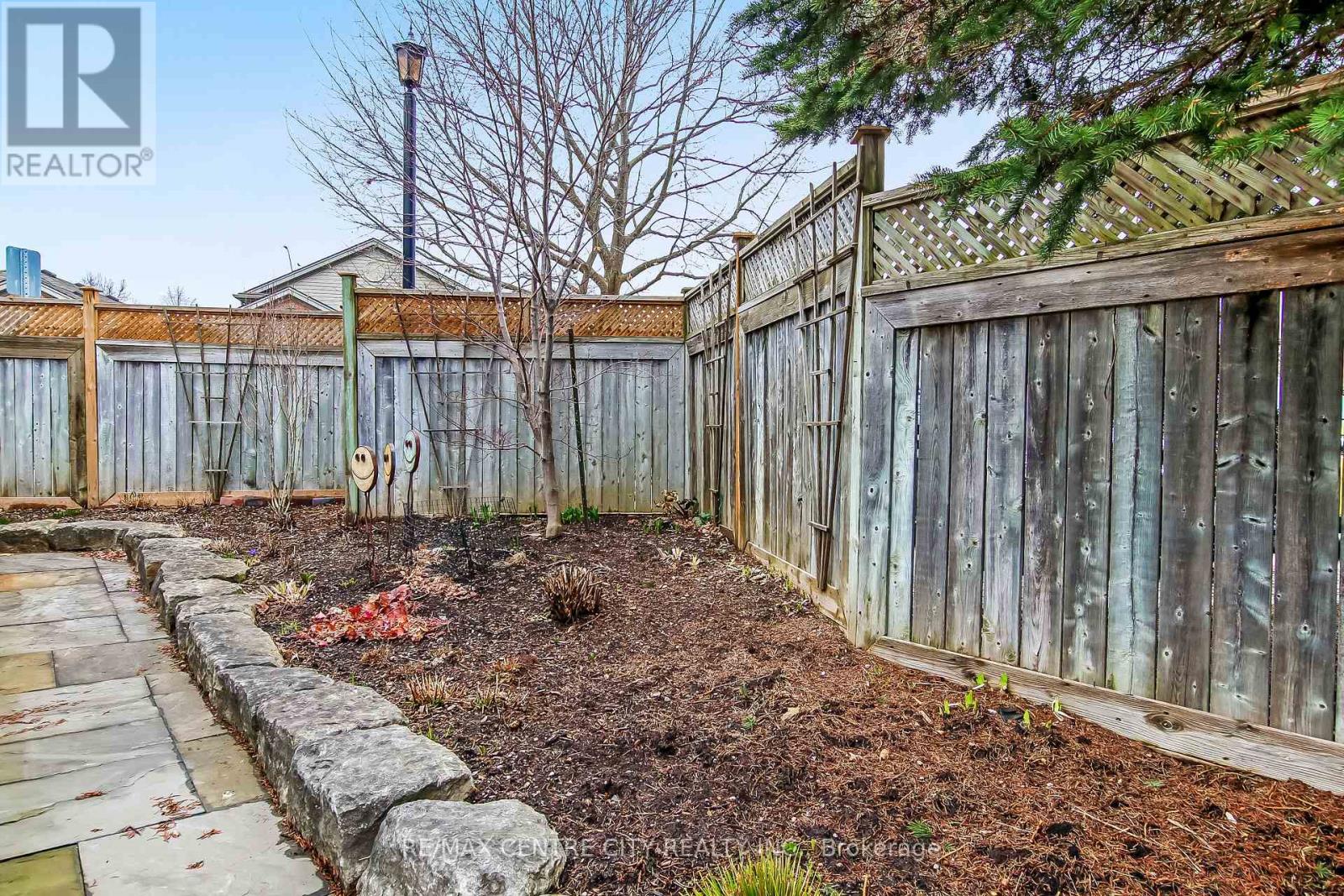 39 - 145 North Centre Road, London North, Ontario  N5X 4C7 - Photo 28 - X12951620