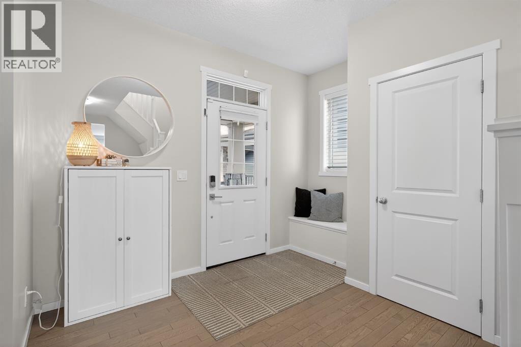 37 Kingsbury Close Se, Airdrie, Alberta  T4A 0R3 - Photo 6 - A2296020