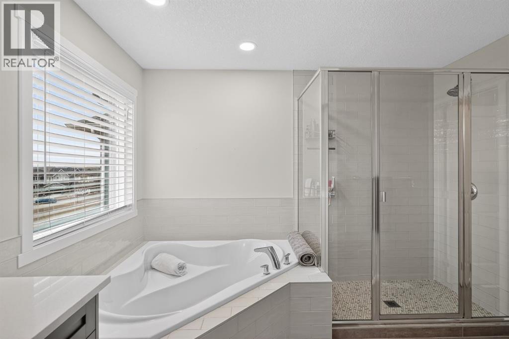 37 Kingsbury Close Se, Airdrie, Alberta  T4A 0R3 - Photo 35 - A2296020