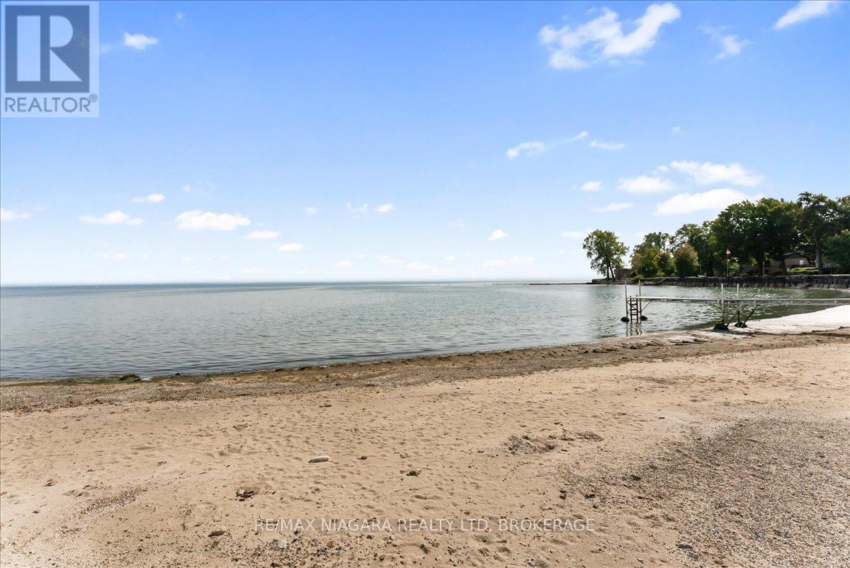 3585 Yacht Harbour Road, Fort Erie, Ontario  L0S 1N0 - Photo 11 - X12949060