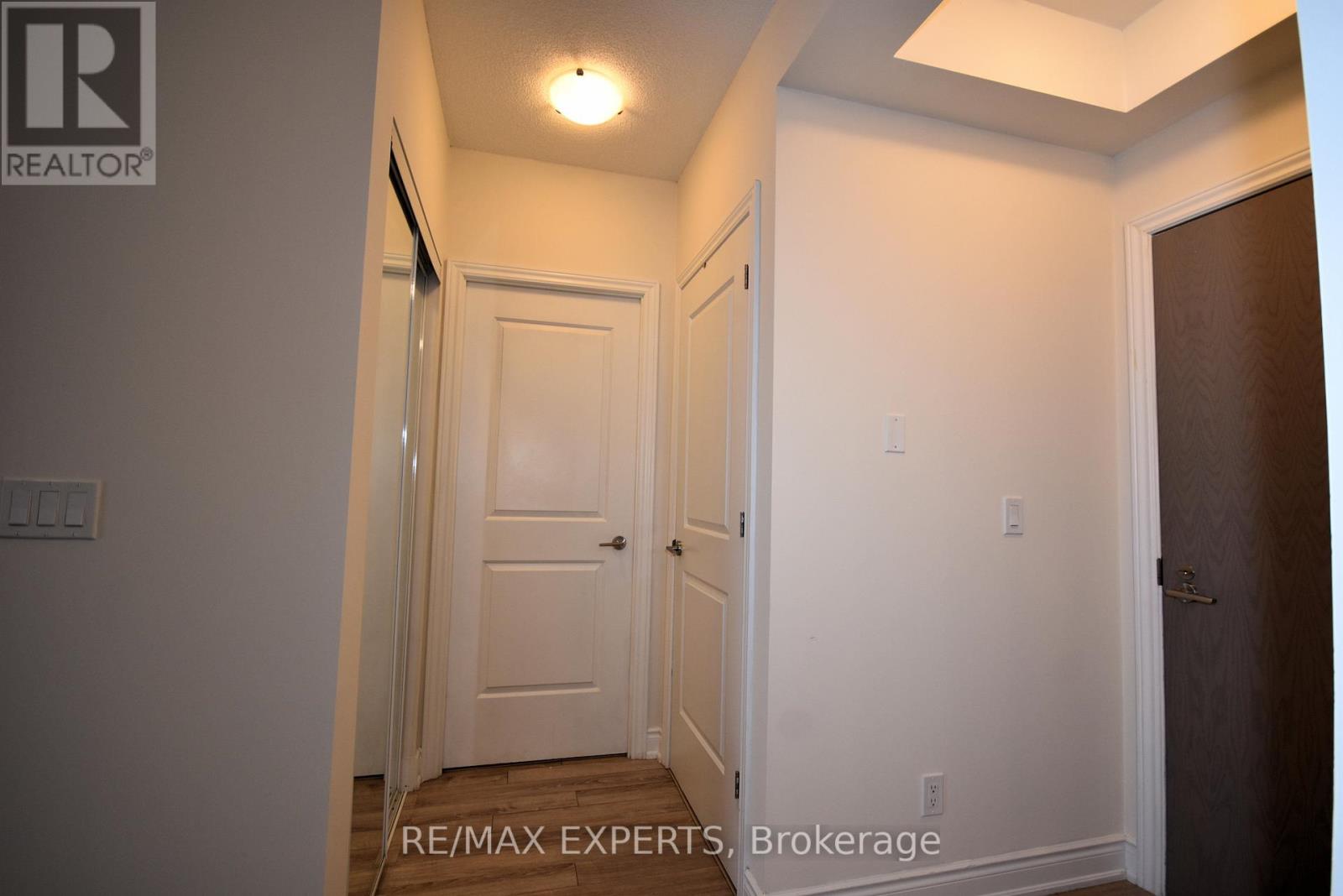 203 - 9090 Yonge Street, Richmond Hill, Ontario  L4C 0Z1 - Photo 7 - N12950112