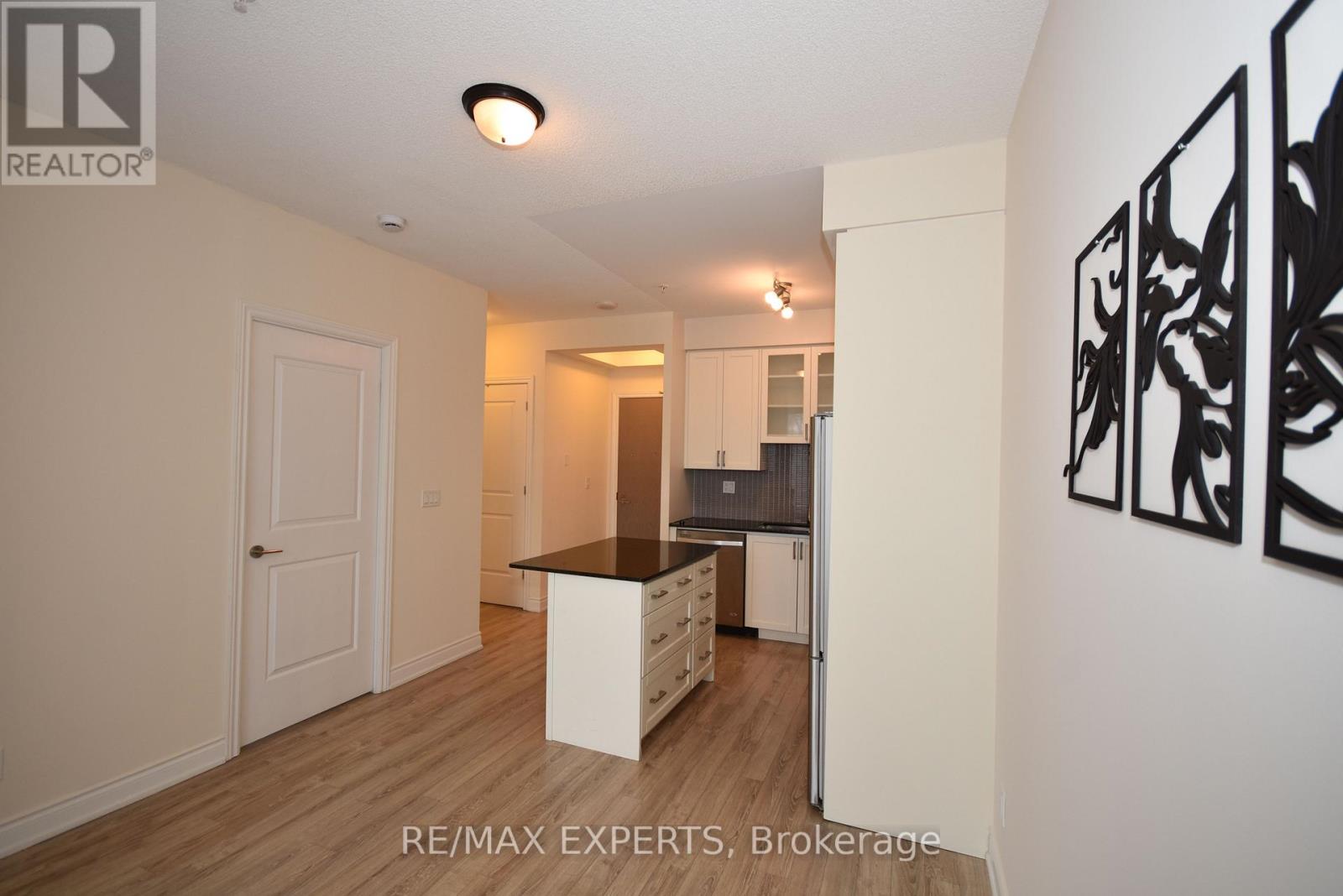 203 - 9090 Yonge Street, Richmond Hill, Ontario  L4C 0Z1 - Photo 9 - N12950112