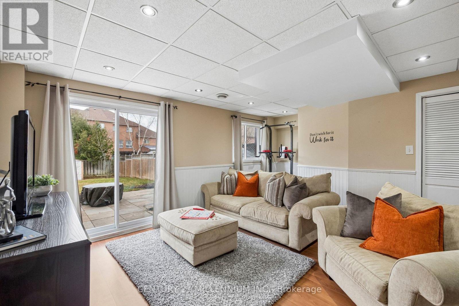 90 Baywell Crescent, Aurora, Ontario  L4G 7N4 - Photo 35 - N12951128