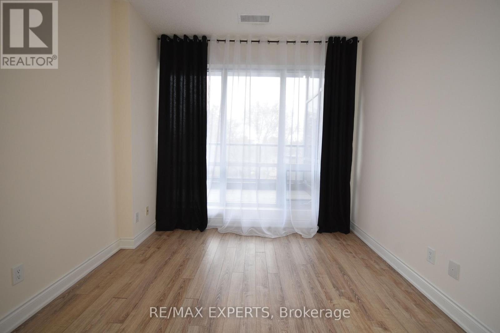 203 - 9090 Yonge Street, Richmond Hill, Ontario  L4C 0Z1 - Photo 18 - N12950112