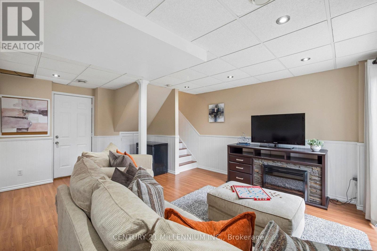 90 Baywell Crescent, Aurora, Ontario  L4G 7N4 - Photo 37 - N12951128