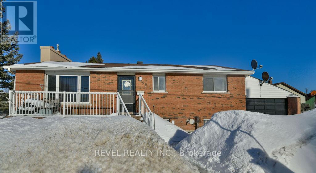 98 Shirley Street N, Timmins, Ontario  P4R 1B9 - Photo 1 - T12951636