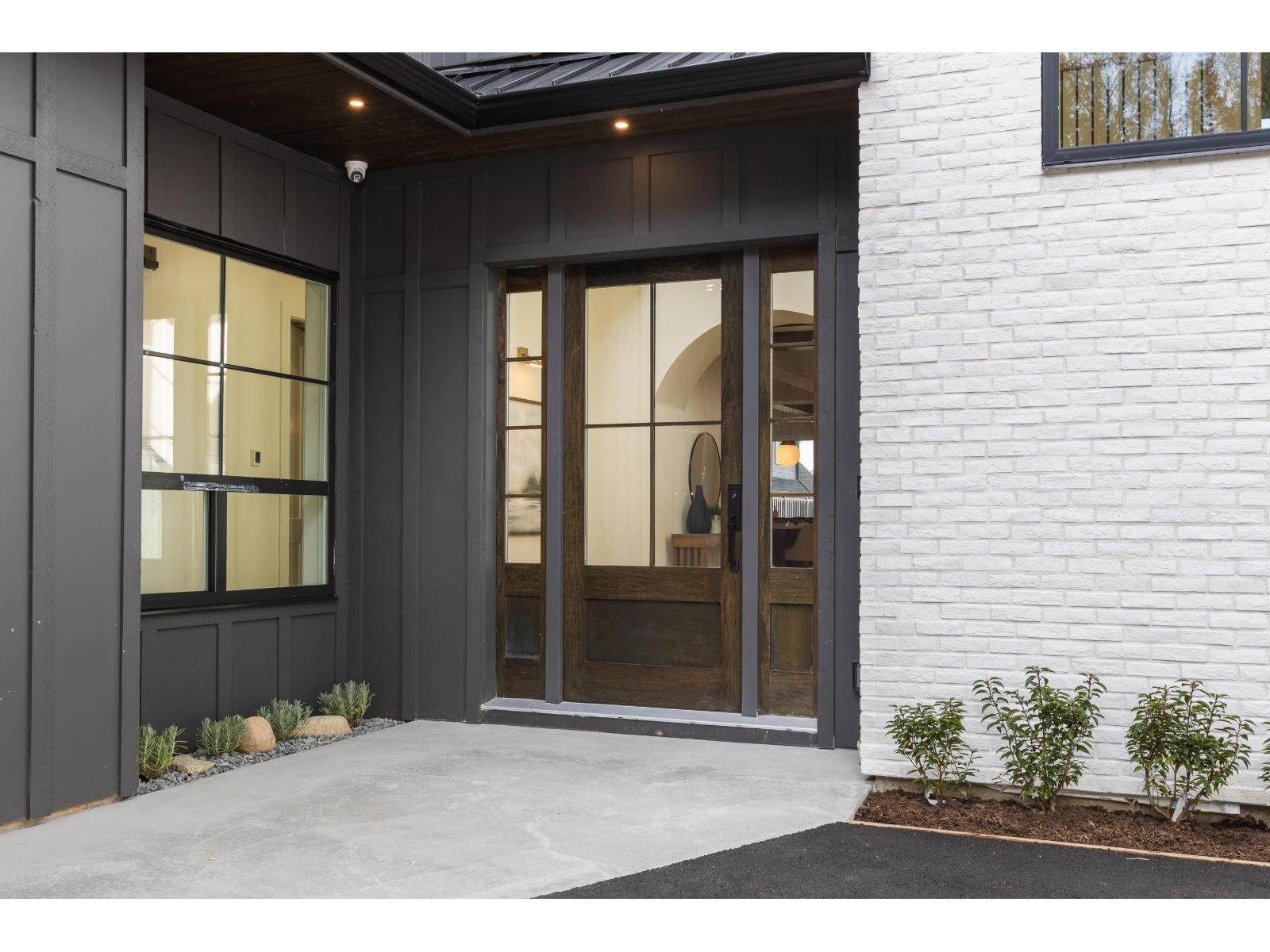 23717 40 Avenue, Langley, British Columbia  V2Z 2J9 - Photo 2 - R3105622