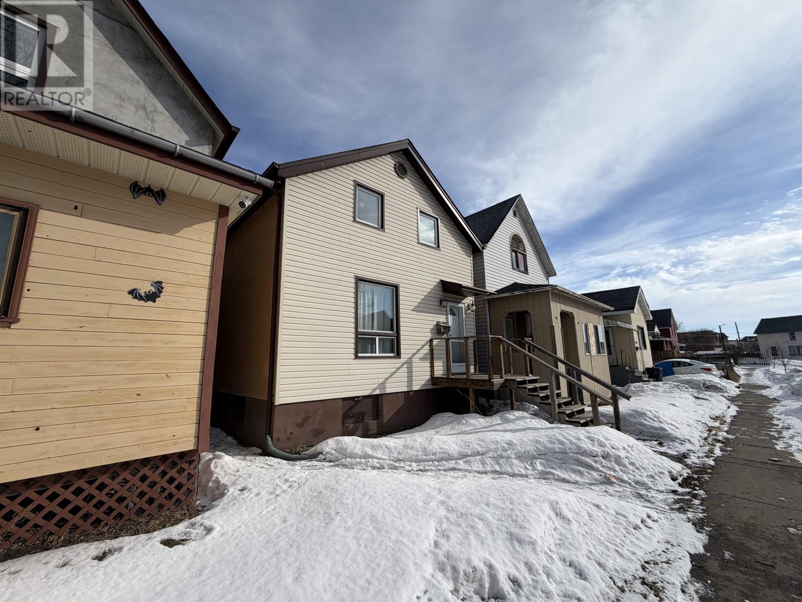 213 Cumming St, Thunder Bay, Ontario  P7C 1N8 - Photo 2 - TB2600533