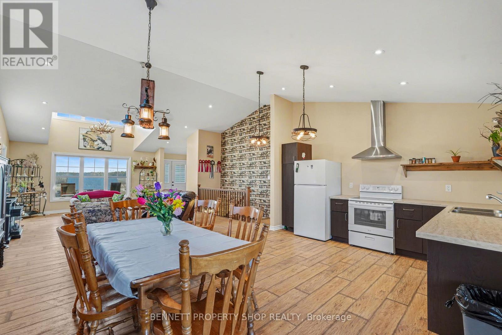 7261 Third Line Road S, Ottawa, Ontario  K0A 2E0 - Photo 10 - X12951498