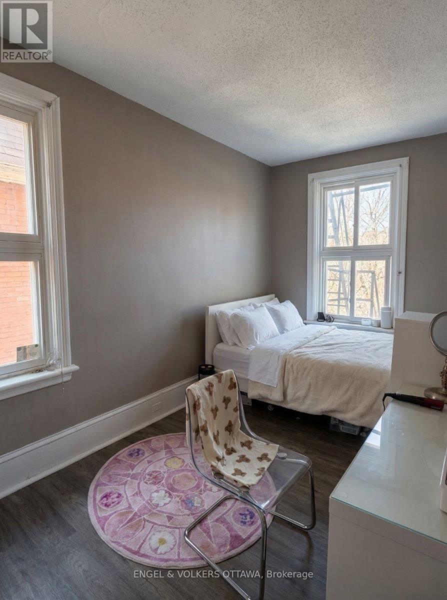 2 - 535 Mcleod Street, Ottawa, Ontario  K1R 5R2 - Photo 7 - X12951516