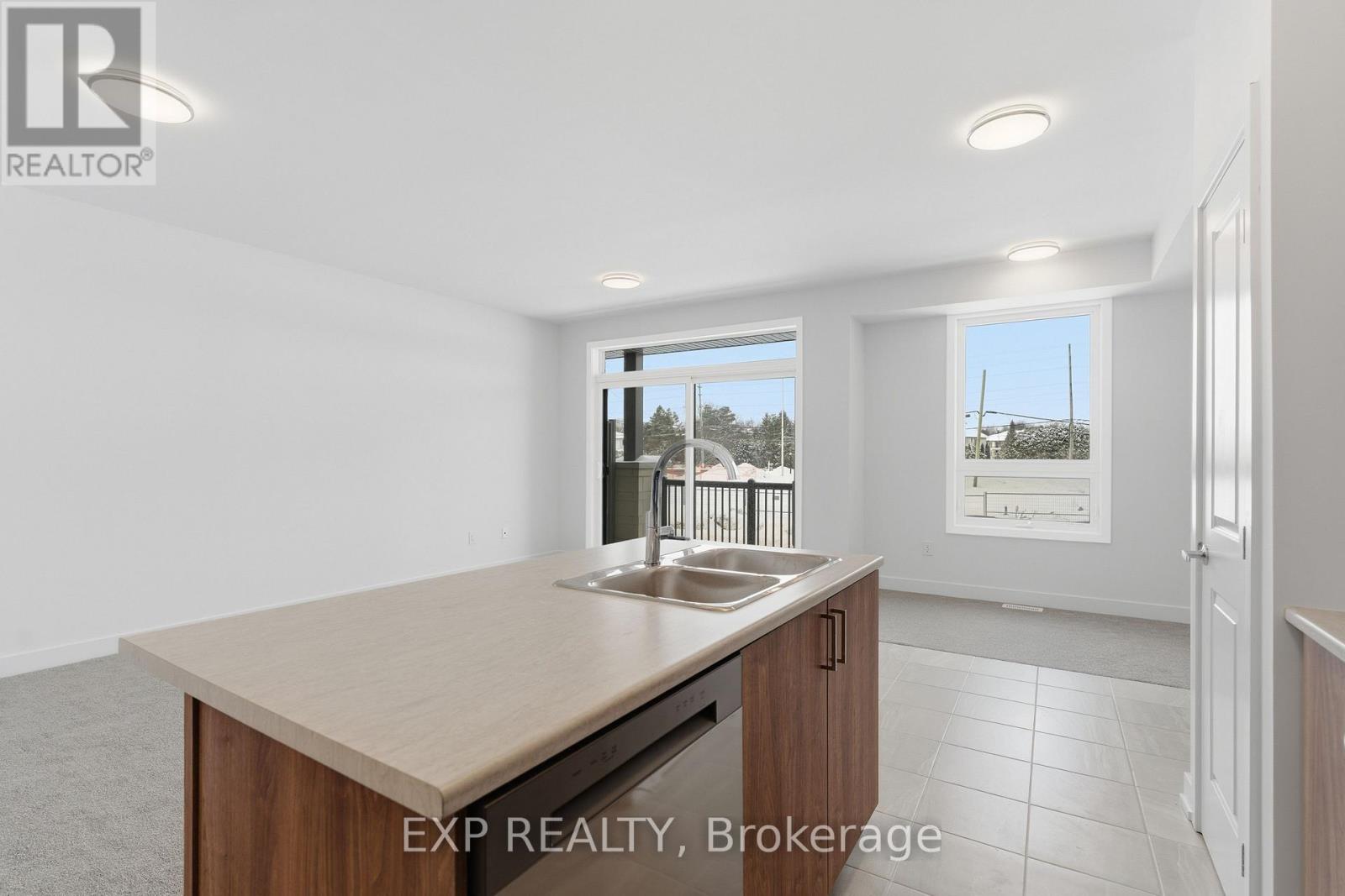 1007 Silhouette Private, Ottawa, Ontario  K2J 4S3 - Photo 10 - X12951596