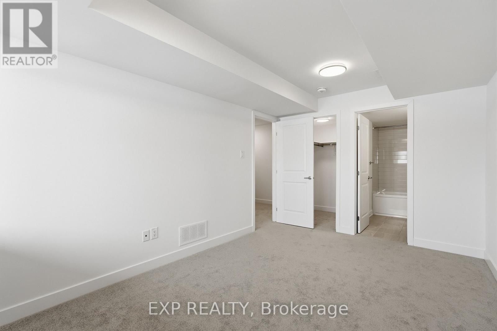 1007 Silhouette Private, Ottawa, Ontario  K2J 4S3 - Photo 23 - X12951596