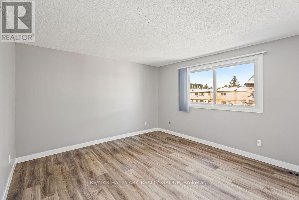 48 - 2276 Orient Park Drive, Ottawa, Ontario  K1B 4Z7 - Photo 22 - X12951600