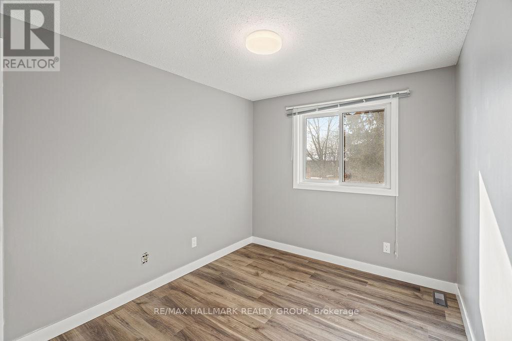 48 - 2276 Orient Park Drive, Ottawa, Ontario  K1B 4Z7 - Photo 31 - X12951600