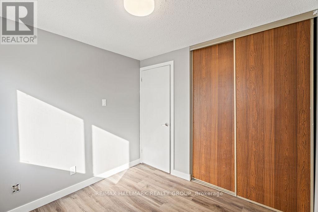 48 - 2276 Orient Park Drive, Ottawa, Ontario  K1B 4Z7 - Photo 33 - X12951600