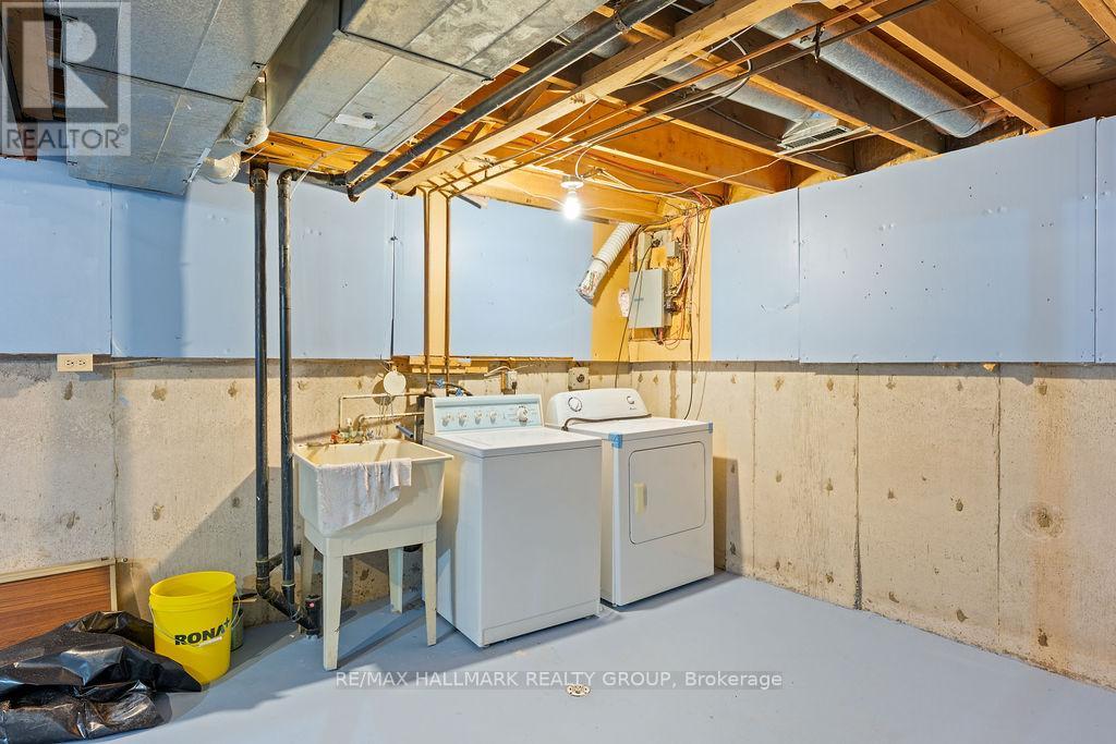 48 - 2276 Orient Park Drive, Ottawa, Ontario  K1B 4Z7 - Photo 34 - X12951600