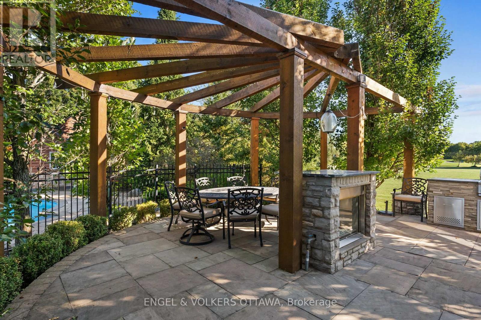 6227 Pebblewoods Drive, Ottawa, Ontario  K4P 0A1 - Photo 46 - X12951630