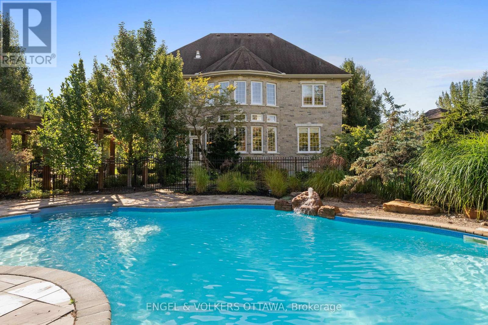 6227 Pebblewoods Drive, Ottawa, Ontario  K4P 0A1 - Photo 49 - X12951630