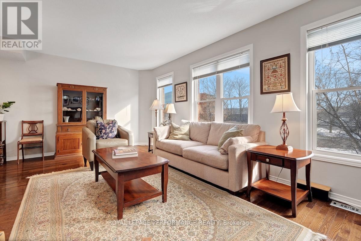 175 Arcola Private, Ottawa, Ontario  K1K 4W9 - Photo 6 - X12951656