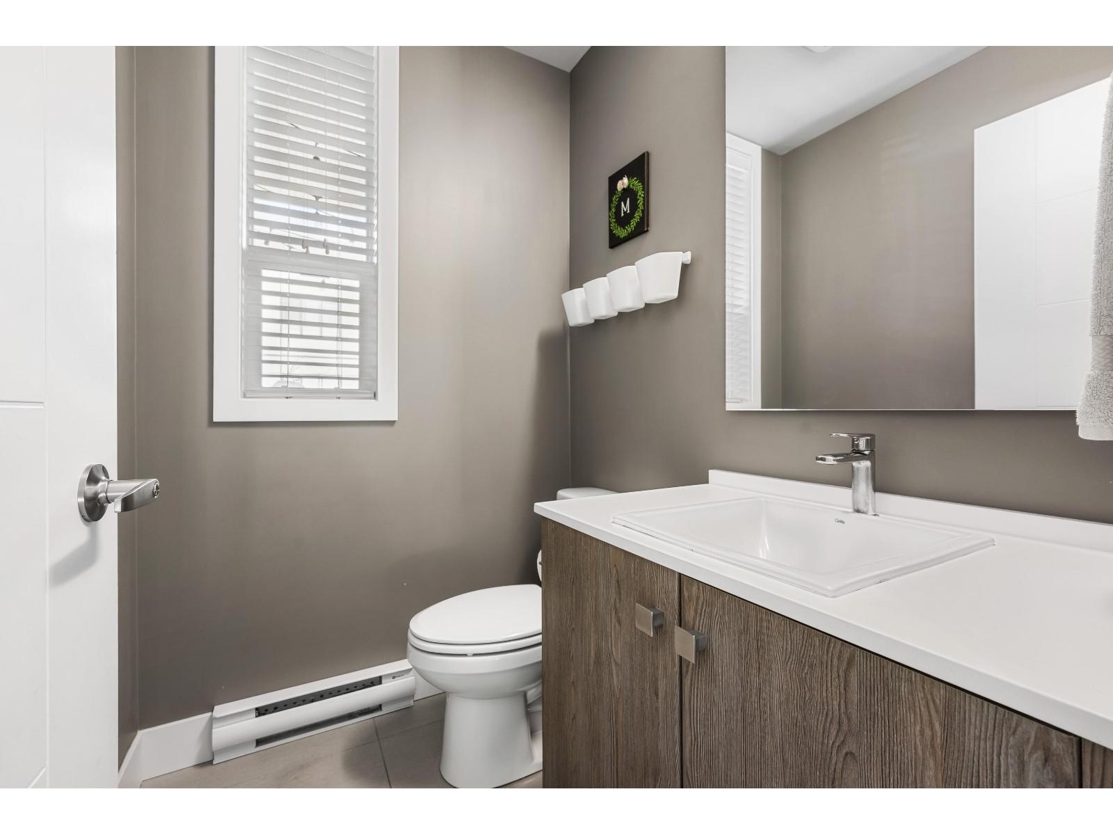 18 1938 North Parallel Road, Abbotsford, British Columbia  V3G 0H1 - Photo 16 - R3105675