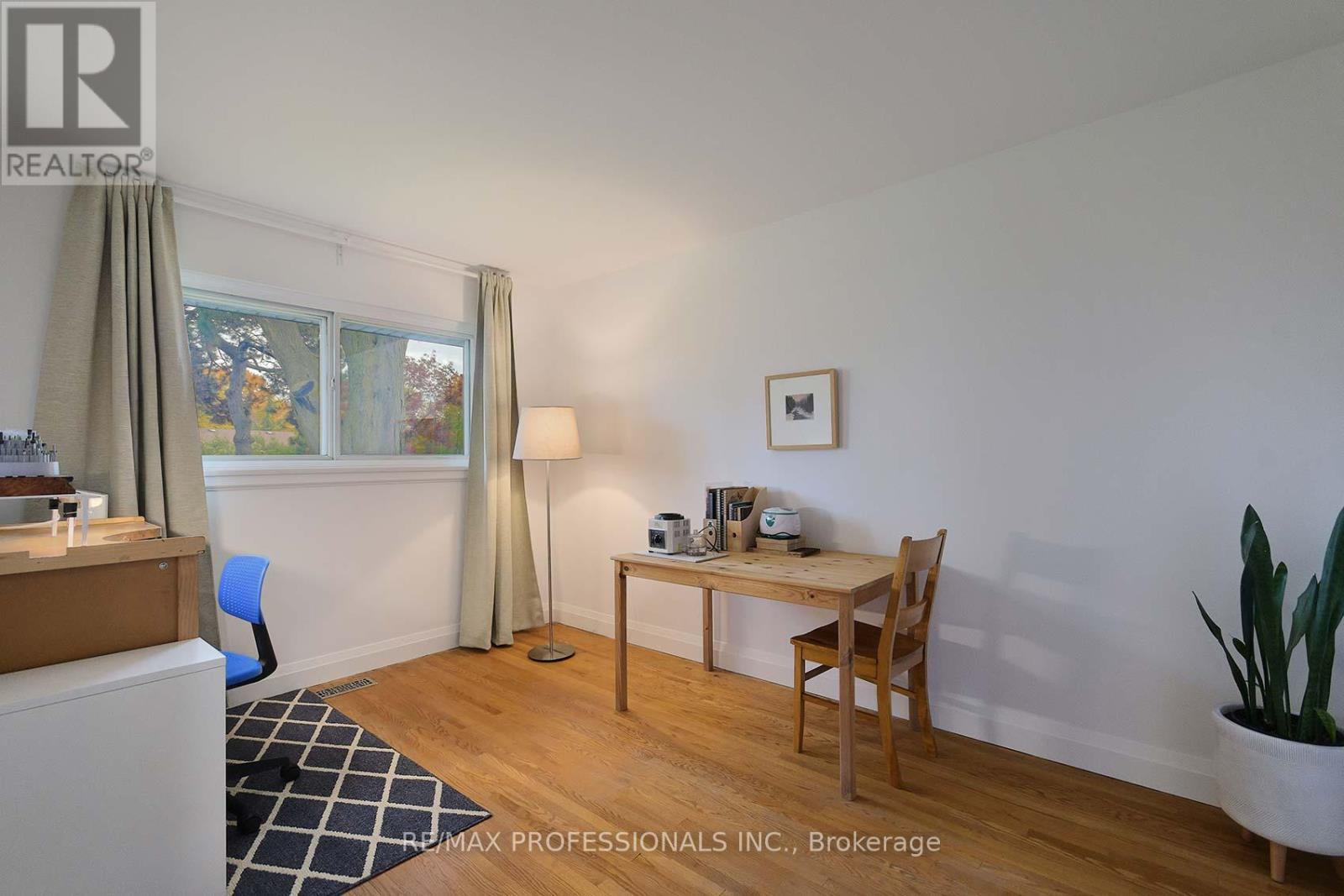 17 Beaver Bend Crescent, Toronto, Ontario  M9B 5P7 - Photo 19 - W12944140