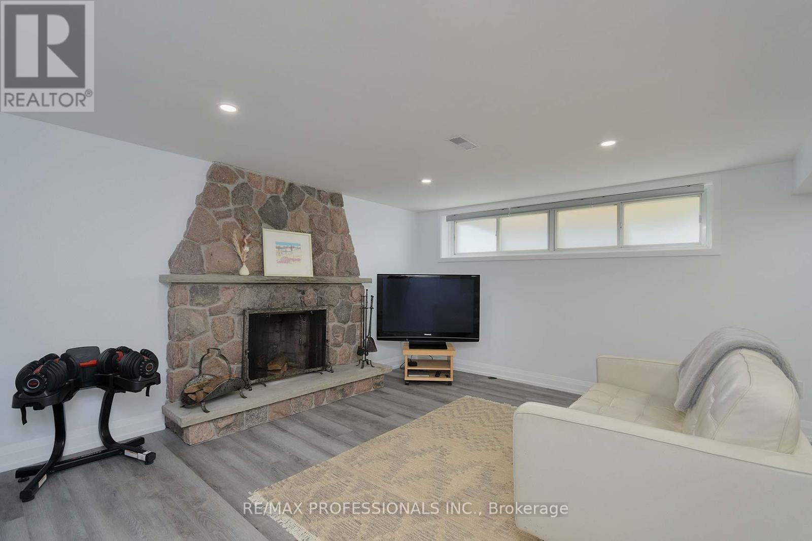 17 Beaver Bend Crescent, Toronto, Ontario  M9B 5P7 - Photo 26 - W12944140