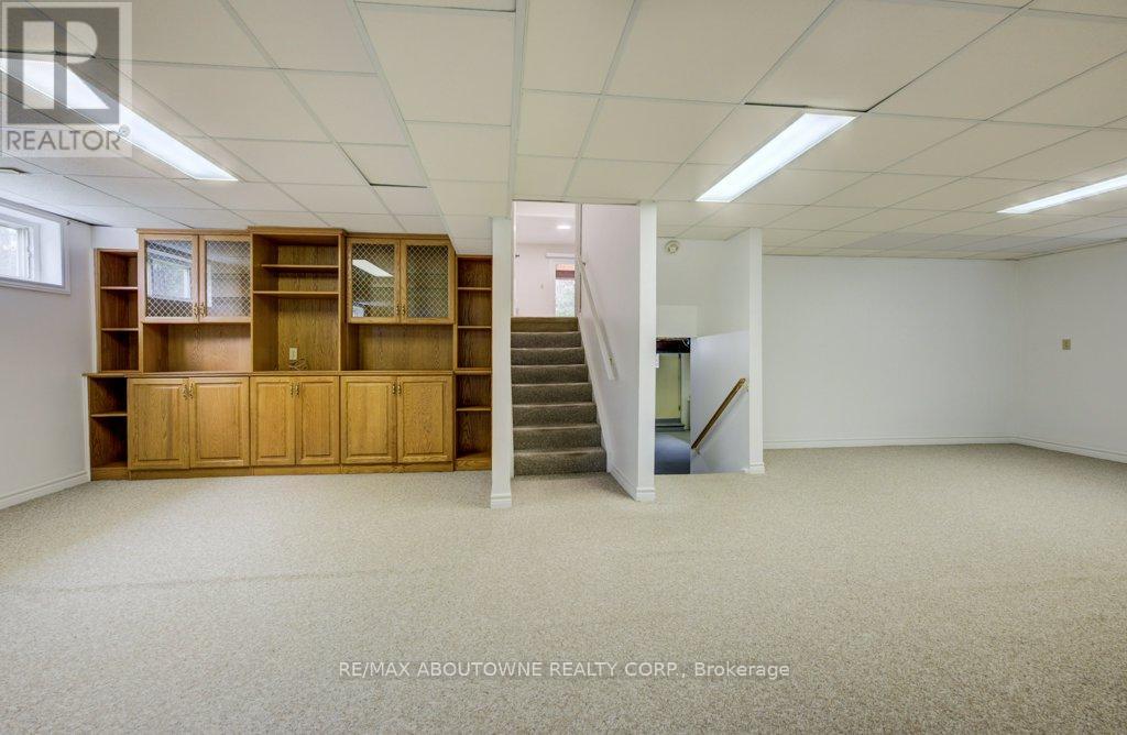 440 Parkridge Crescent, Oakville, Ontario  L6M 1B2 - Photo 21 - W12950592