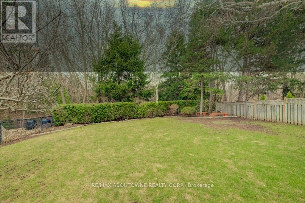 440 Parkridge Crescent, Oakville, Ontario  L6M 1B2 - Photo 29 - W12950592