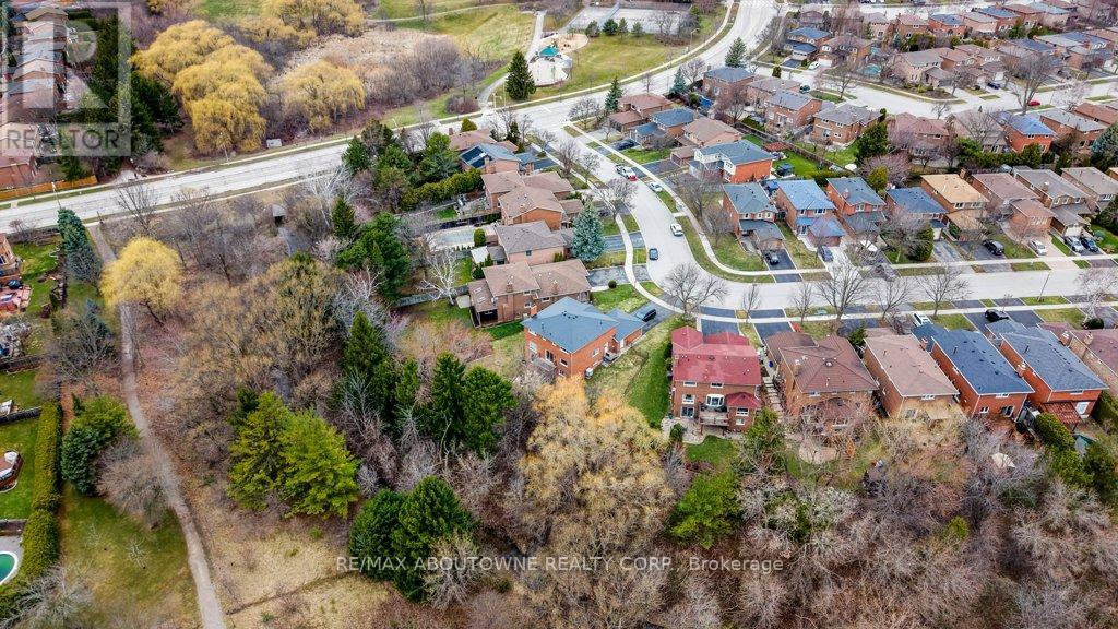 440 Parkridge Crescent, Oakville, Ontario  L6M 1B2 - Photo 32 - W12950592