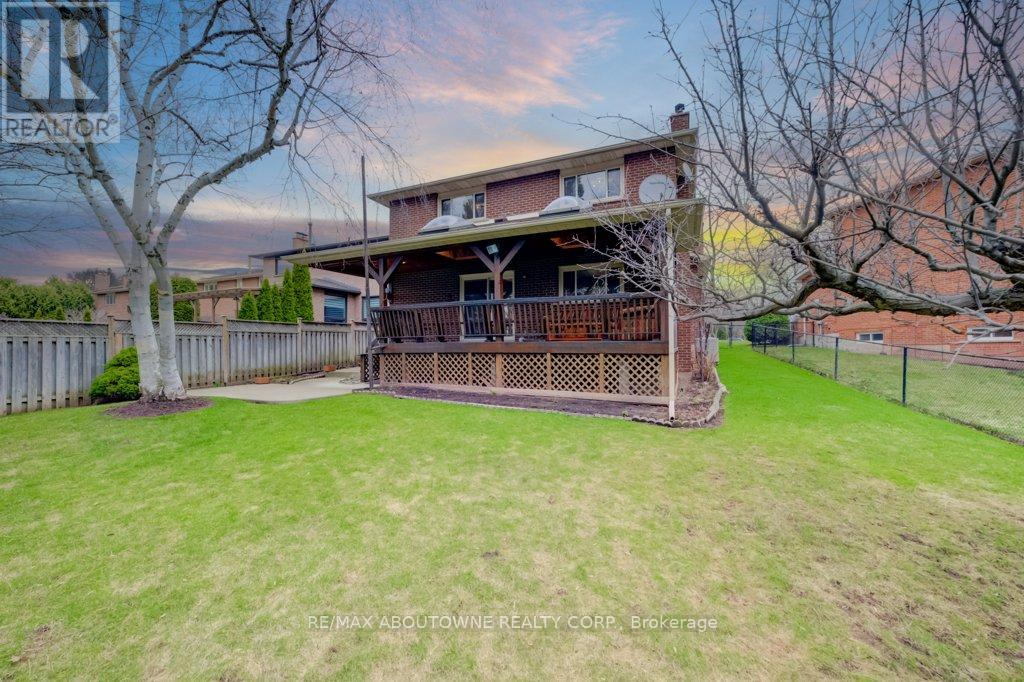 440 Parkridge Crescent, Oakville, Ontario  L6M 1B2 - Photo 28 - W12950592