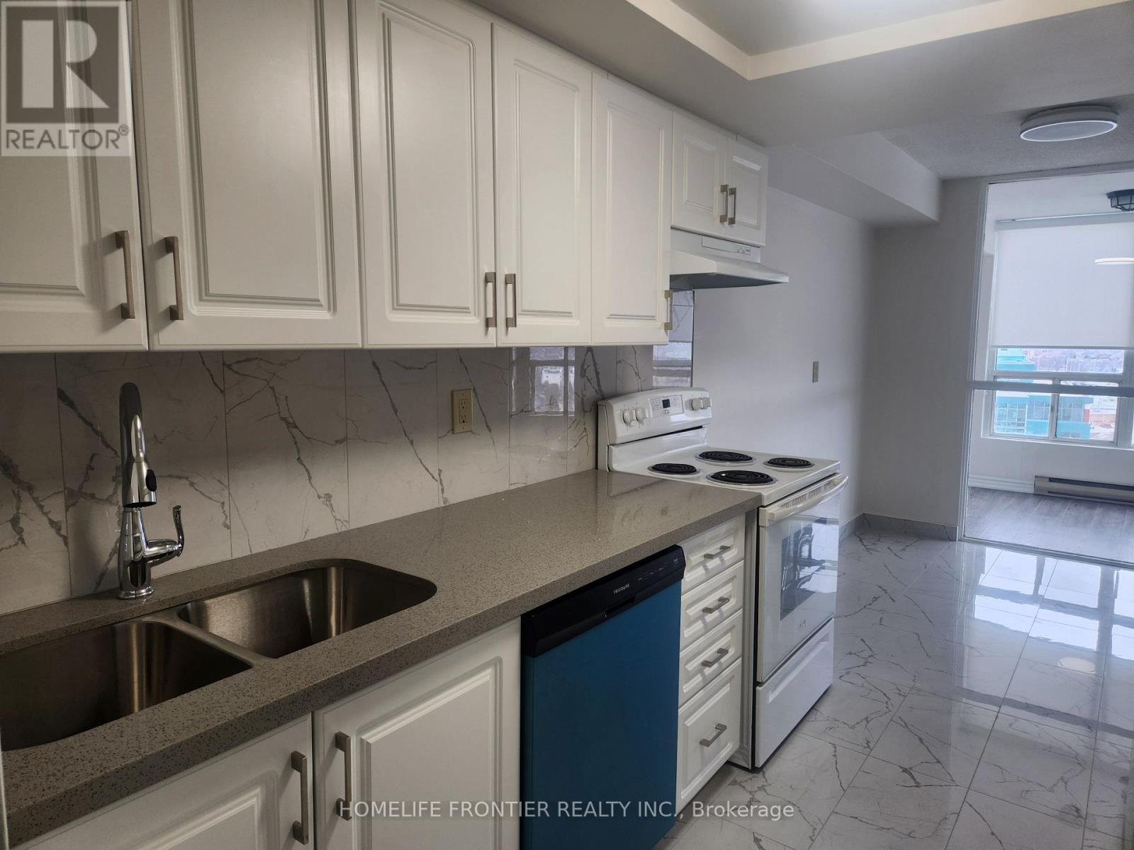 1804 - 4470 Tucana Court, Mississauga, Ontario  L5R 3K8 - Photo 2 - W12951310