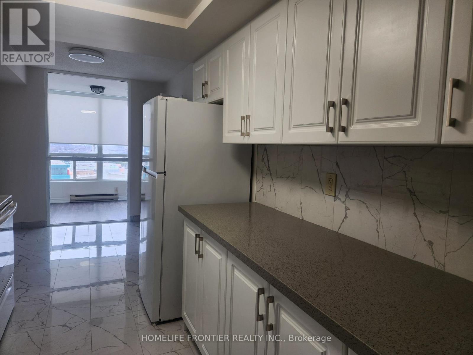 1804 - 4470 Tucana Court, Mississauga, Ontario  L5R 3K8 - Photo 3 - W12951310