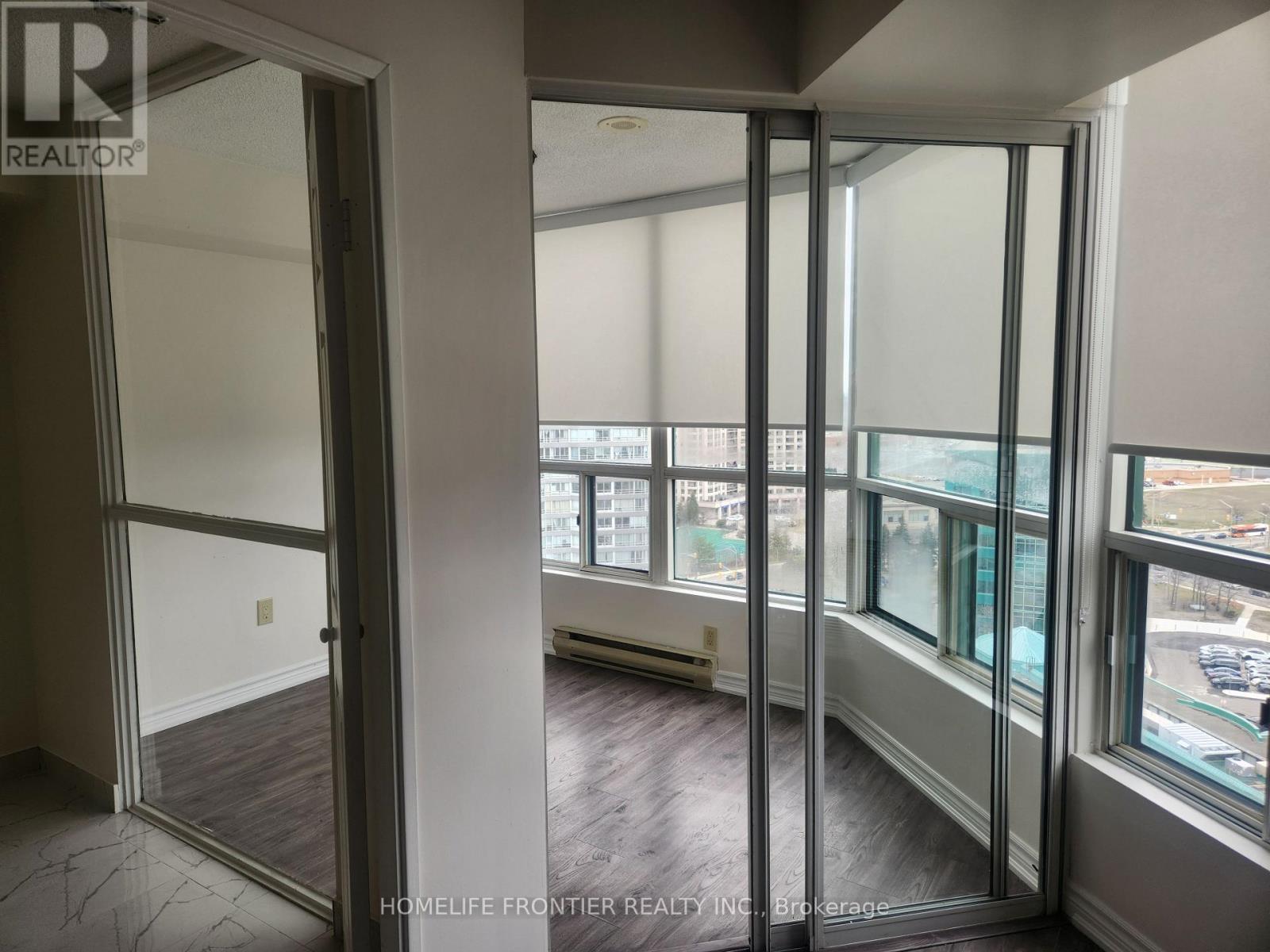 1804 - 4470 Tucana Court, Mississauga, Ontario  L5R 3K8 - Photo 8 - W12951310