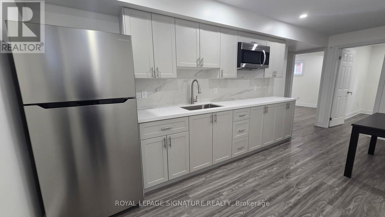 Basement 2 - 3137 Sunnyhill Drive, Mississauga, Ontario  L4X 2K5 - Photo 2 - W12951328