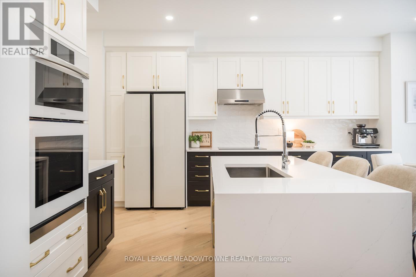 1281 Muskoka Heights, Milton, Ontario  L9E 1Z1 - Photo 3 - W12951364