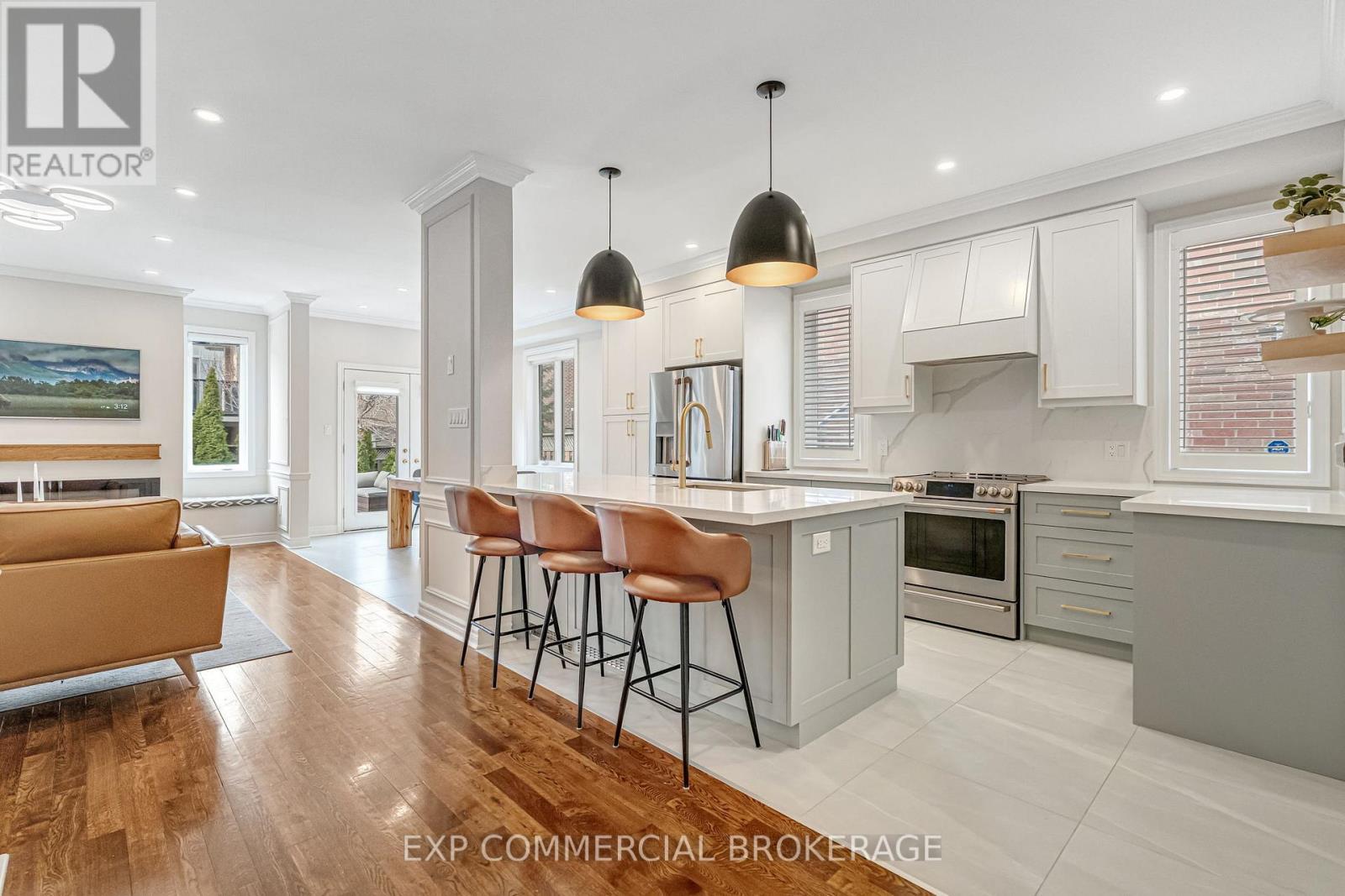 2264 Highcroft Road, Oakville, Ontario  L6M 4Y4 - Photo 5 - W12951372