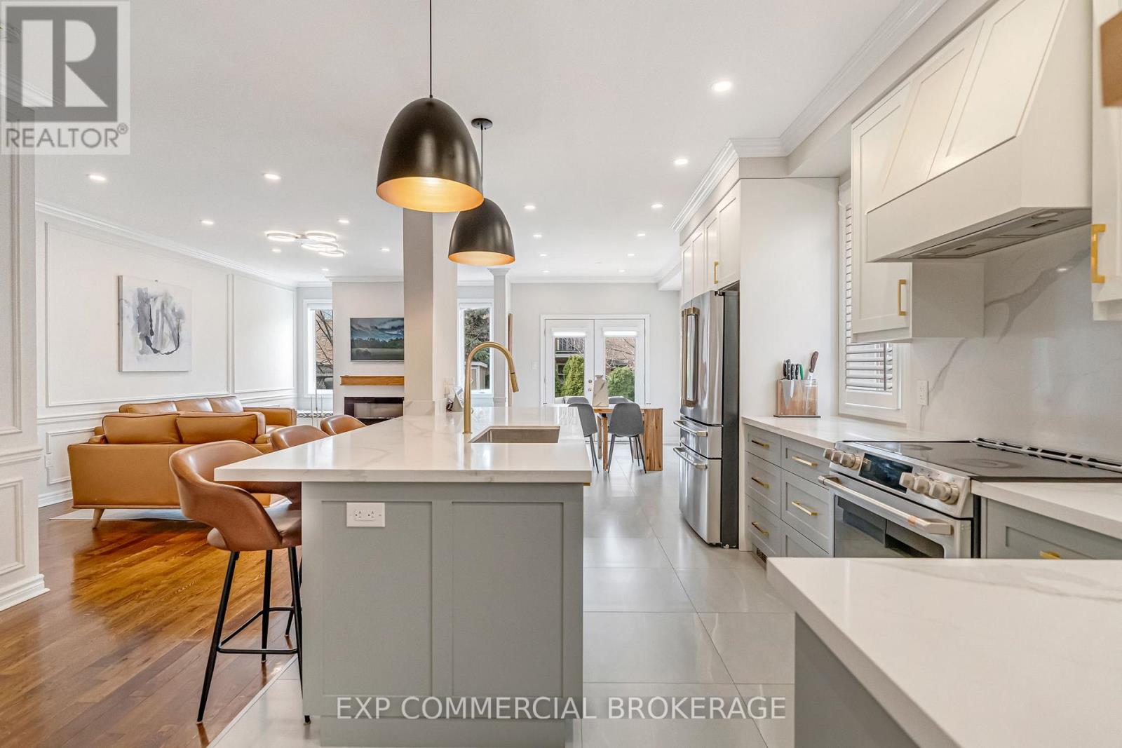 2264 Highcroft Road, Oakville, Ontario  L6M 4Y4 - Photo 7 - W12951372