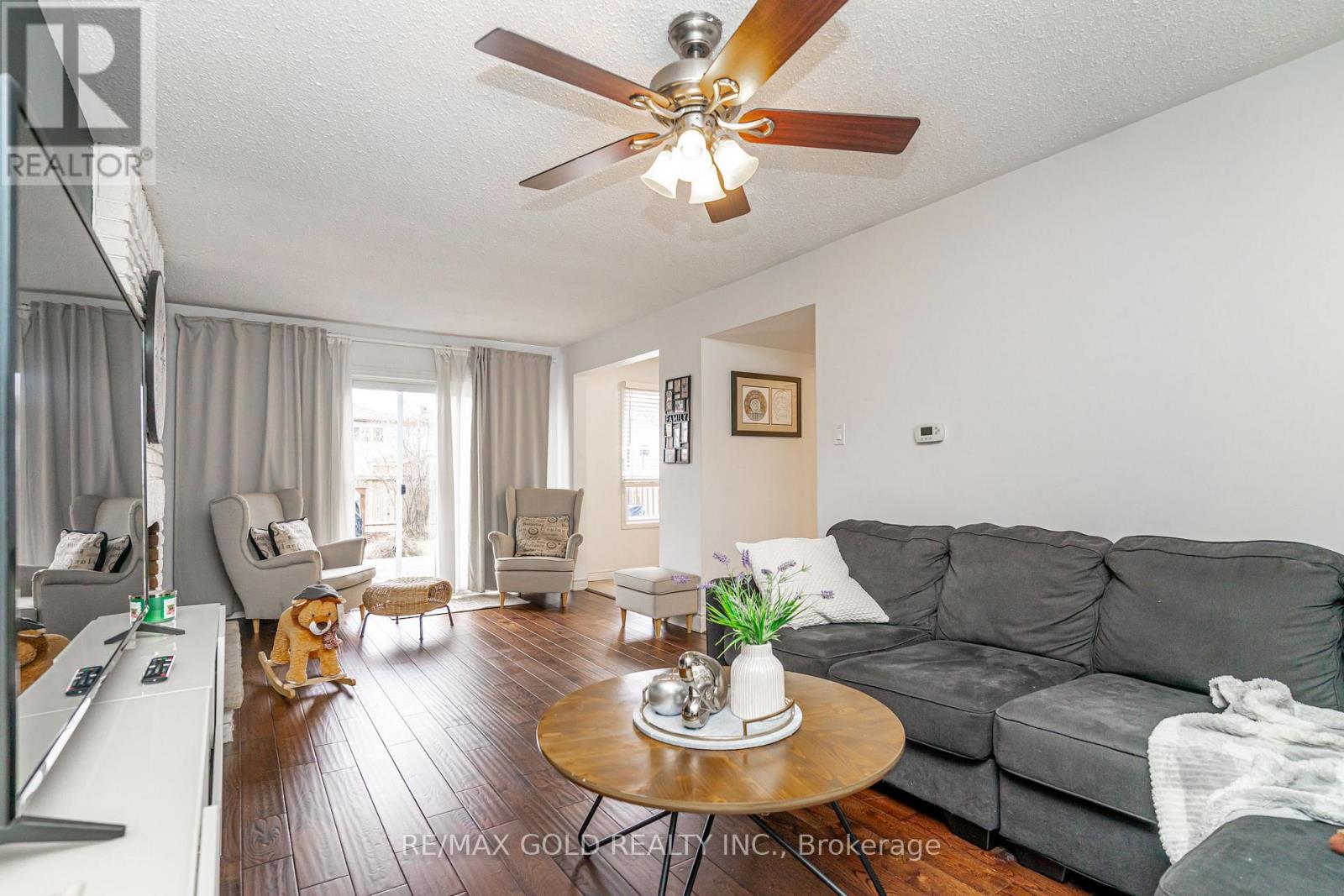 7632 Netherwood Road, Mississauga, Ontario  L4T 2P1 - Photo 10 - W12951430