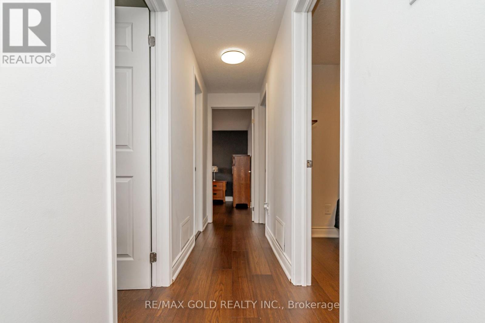 7632 Netherwood Road, Mississauga, Ontario  L4T 2P1 - Photo 22 - W12951430