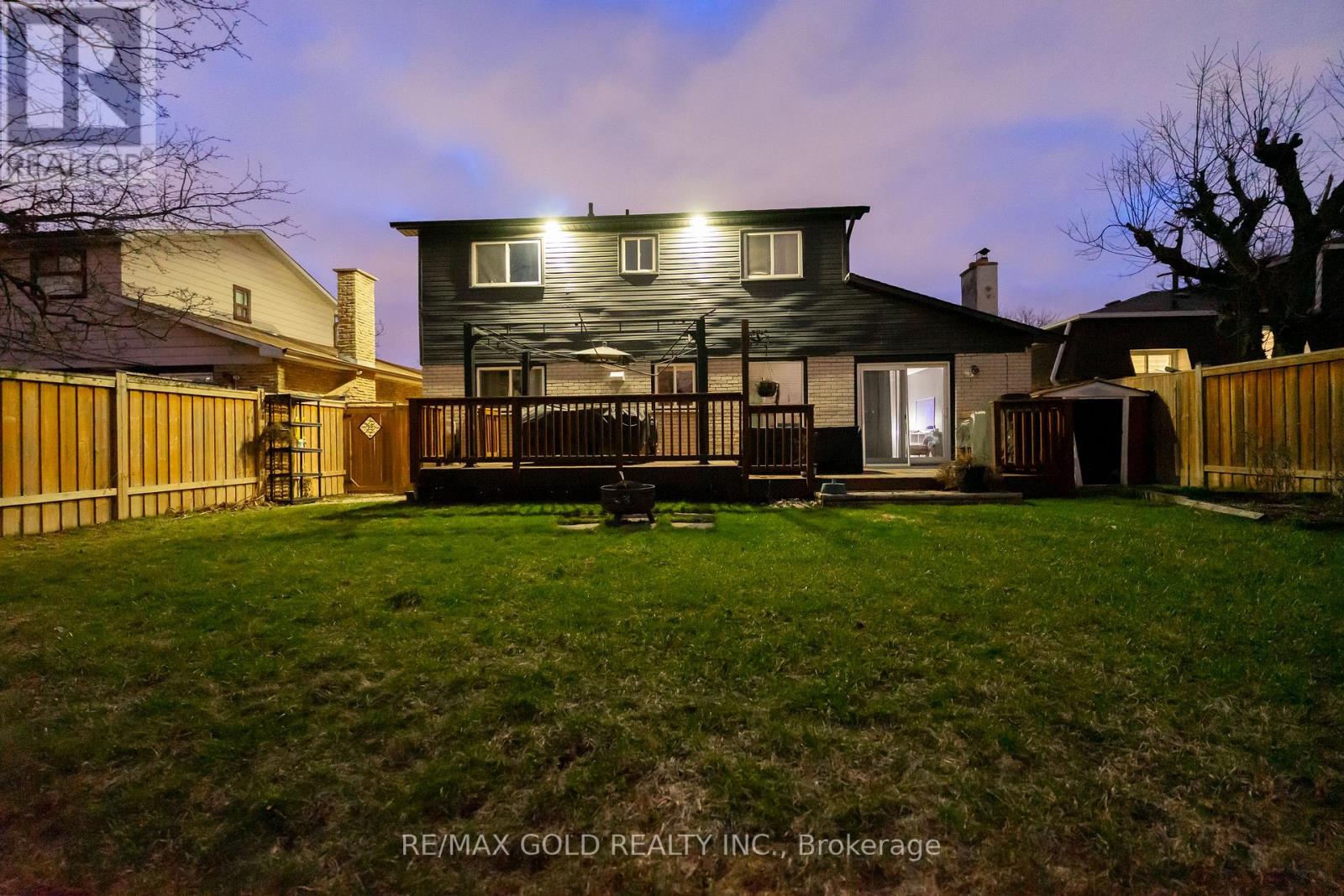 7632 Netherwood Road, Mississauga, Ontario  L4T 2P1 - Photo 48 - W12951430
