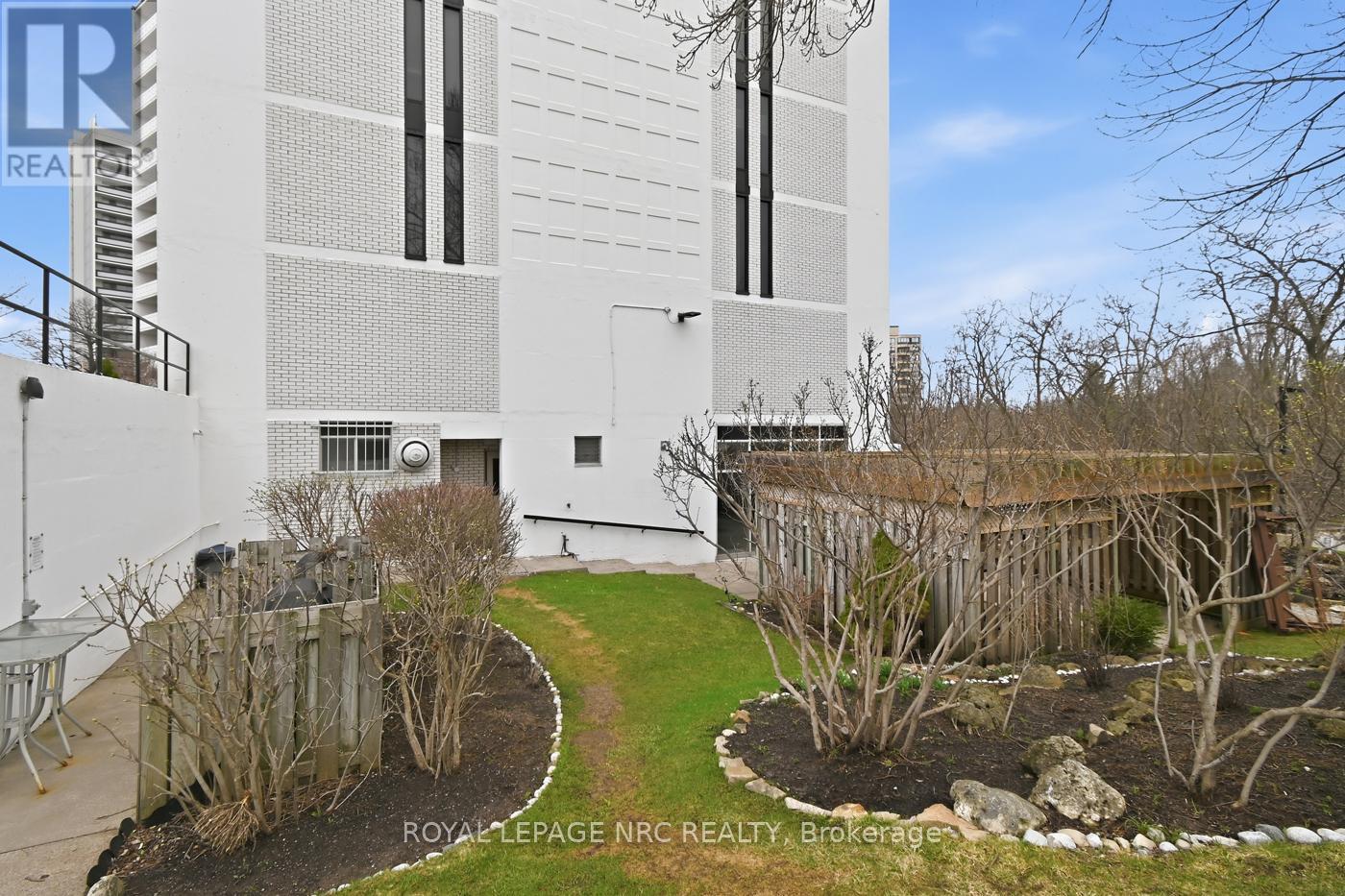 708 - 15 Towering Heights Boulevard N, St. Catharines, Ontario  L2T 3G7 - Photo 32 - X12951530