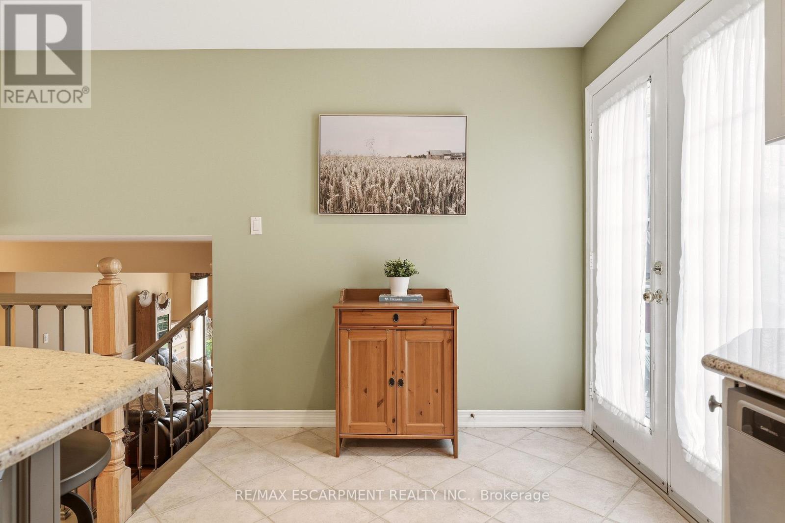 542 Jerseyville Road W, Hamilton, Ontario  L9G 3L5 - Photo 15 - X12951382