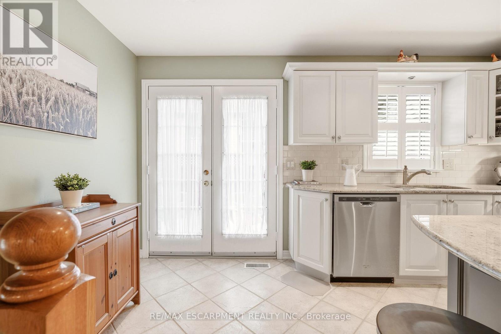 542 Jerseyville Road W, Hamilton, Ontario  L9G 3L5 - Photo 18 - X12951382