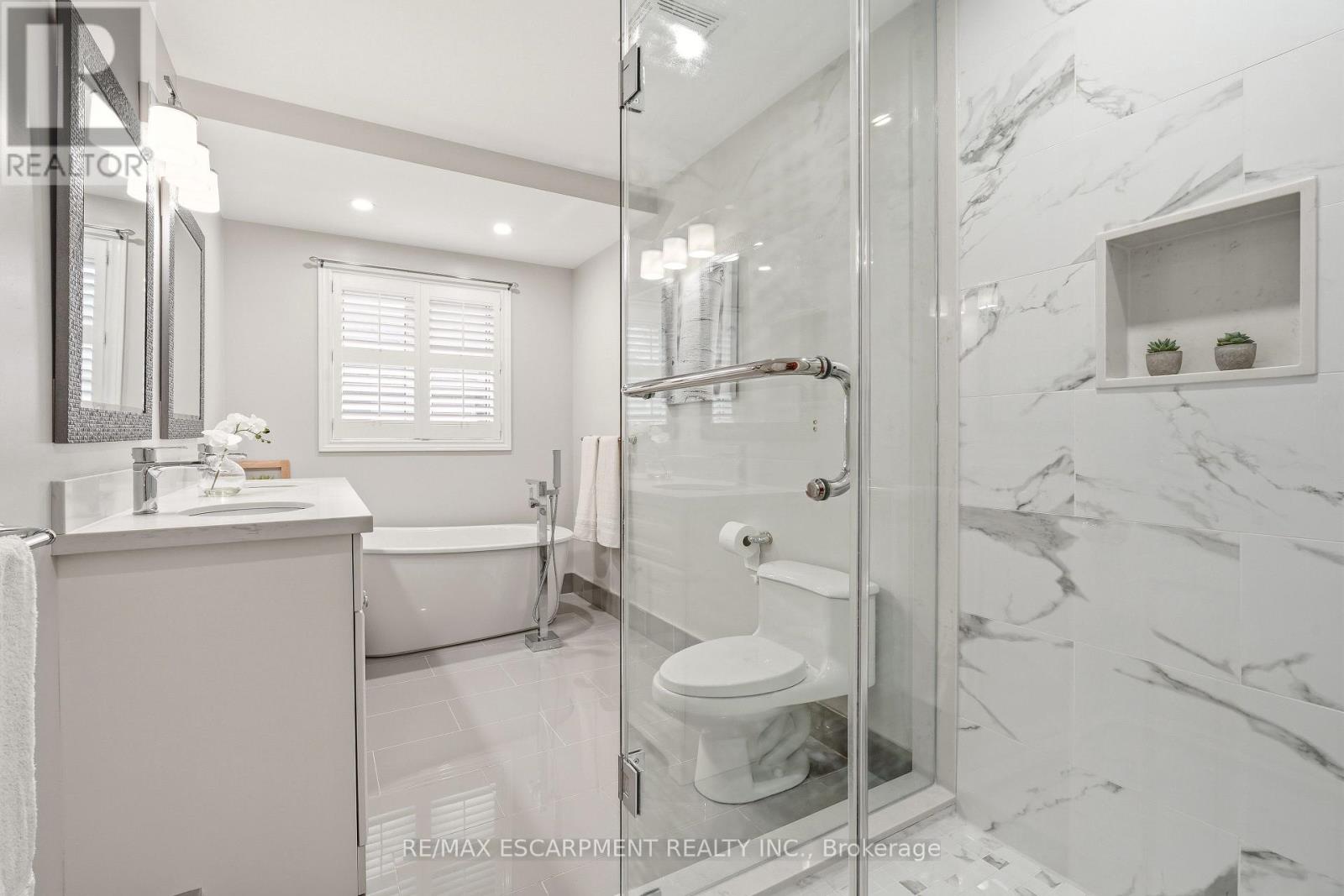 542 Jerseyville Road W, Hamilton, Ontario  L9G 3L5 - Photo 23 - X12951382